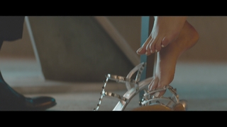 Kristen Stewart feet photo thumbnail