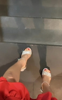 Cynthia Rodríguez feet photo thumbnail