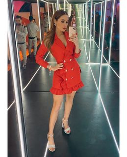 Cynthia Rodríguez feet photo thumbnail