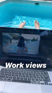 Jenna Ezarik feet photo thumbnail