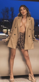Arianny Celeste feet photo thumbnail