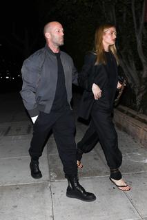 Rosie Huntington-Whiteley feet photo thumbnail