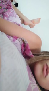 Isa Pes feet photo thumbnail