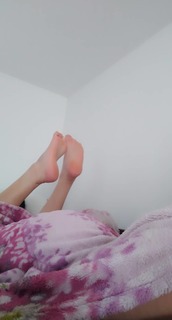 Isa Pes feet photo thumbnail