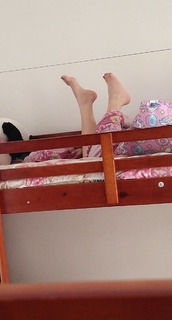 Isa Pes feet photo thumbnail