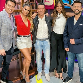 Vanessa Claudio feet photo thumbnail