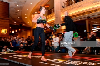 Joanna Jedrzejczyk feet photo thumbnail