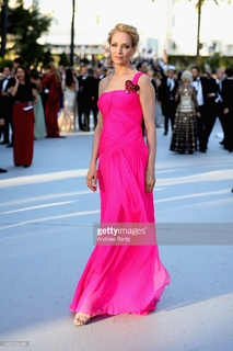 Uma Thurman feet photo thumbnail