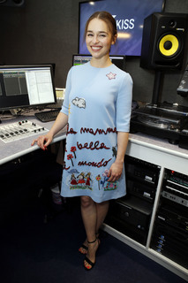Emilia Clarke feet photo thumbnail