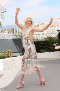 Gwendoline Christie feet photo 3