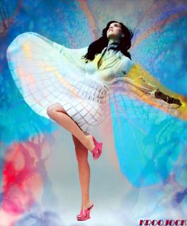 Katy Perry feet photo thumbnail