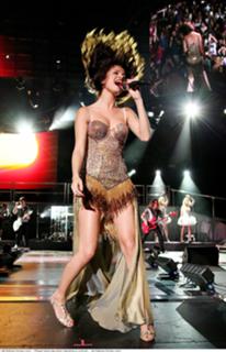Selena Gomez feet photo thumbnail