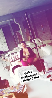 Cleo feet photo thumbnail