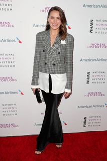 Shantel VanSanten feet photo thumbnail
