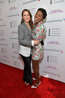Shantel VanSanten feet photo thumbnail