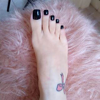 Jaqueline Mello feet photo thumbnail