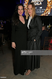 Uma Thurman feet photo thumbnail