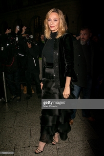 Uma Thurman feet photo thumbnail