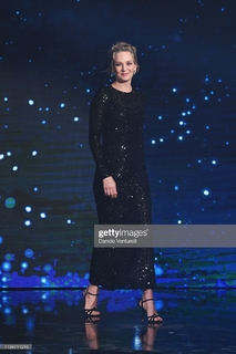 Uma Thurman feet photo thumbnail
