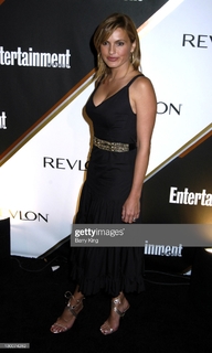 Mariska Hargitay feet photo thumbnail