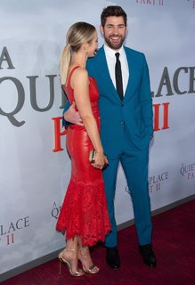 Emily Blunt feet photo thumbnail