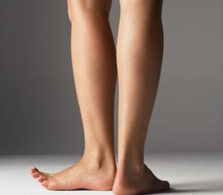 Amanda Bynes feet photo thumbnail