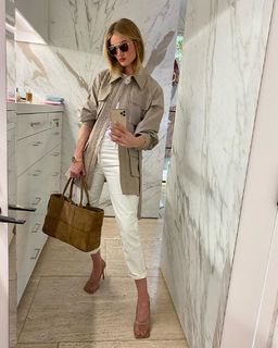 Rosie Huntington-Whiteley feet photo thumbnail