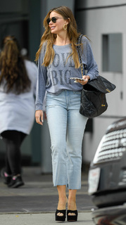 Sofía Vergara feet photo thumbnail