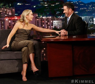 Emily Blunt feet photo thumbnail