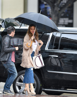 Sofía Vergara feet photo thumbnail