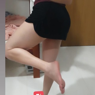 Isa Pes feet photo thumbnail