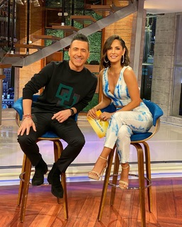 Carmen Villalobos feet photo thumbnail