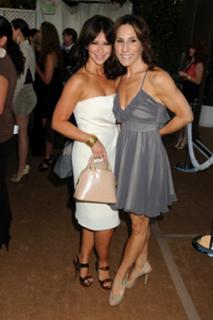 Jennifer Love Hewitt feet photo thumbnail