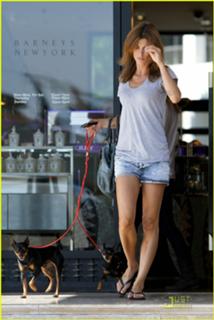 Elisabetta Canalis feet photo thumbnail