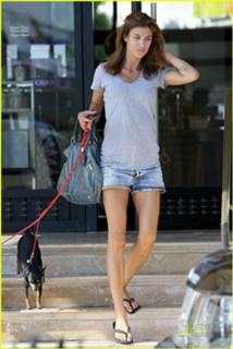 Elisabetta Canalis feet photo thumbnail