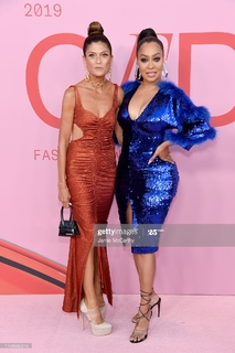 La La Anthony feet photo thumbnail