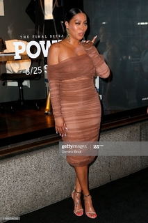 La La Anthony feet photo thumbnail