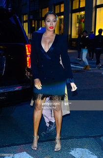 La La Anthony feet photo thumbnail