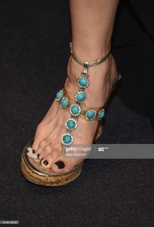 La La Anthony feet photo thumbnail