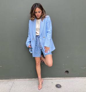 Erin Lim feet photo thumbnail