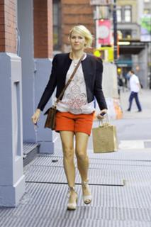Naomi Watts feet photo thumbnail