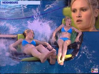 Eliza Taylor feet photo 1