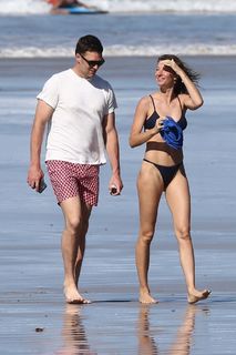Gisele Bündchen feet photo thumbnail