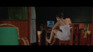 Jennifer Lopez feet photo thumbnail