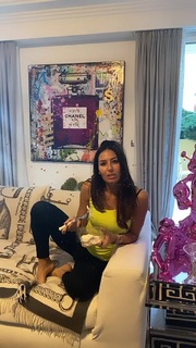 Elisabetta Gregoraci feet photo thumbnail