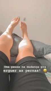 Alaine Crissiê feet photo thumbnail