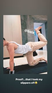 Maria Sharapova feet photo thumbnail