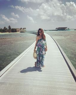 Hansika Motwani feet photo thumbnail