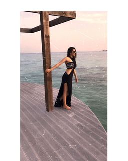 Hansika Motwani feet photo thumbnail