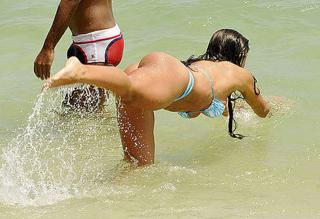 Nicole Bahls feet photo thumbnail